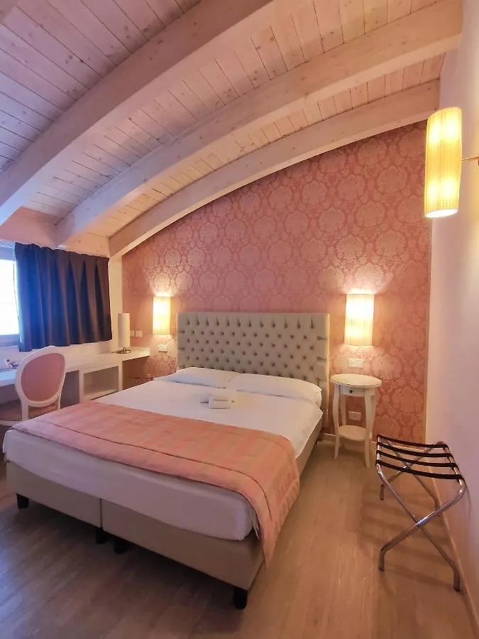 Nuova Opera Rooms Verona Guest house