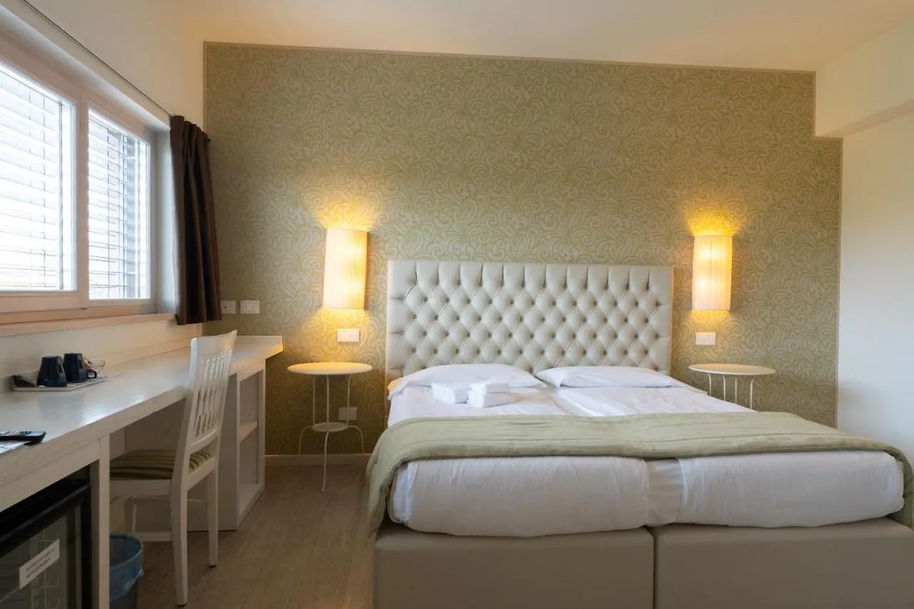** Guest house Nuova Opera Rooms Verona Italy