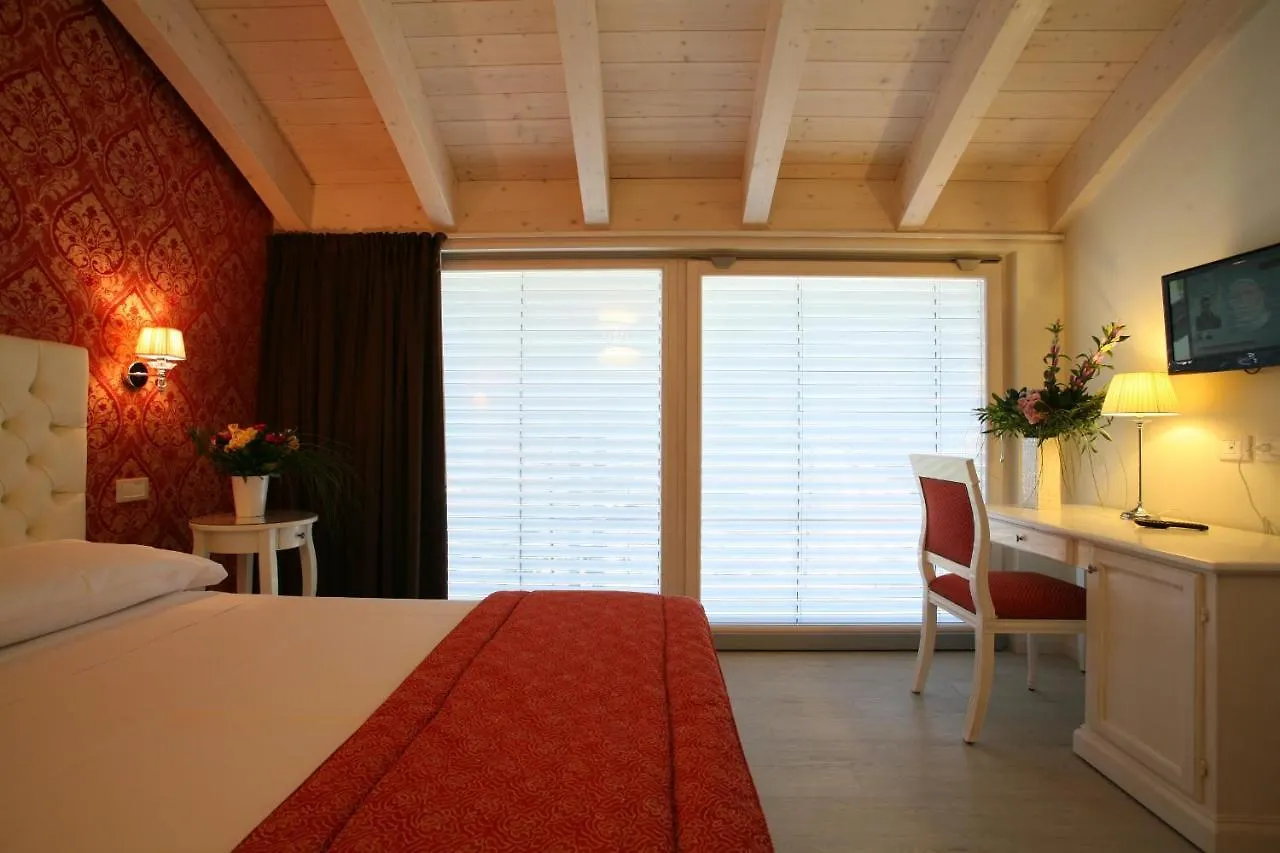 Nuova Opera Rooms Verona 2*,