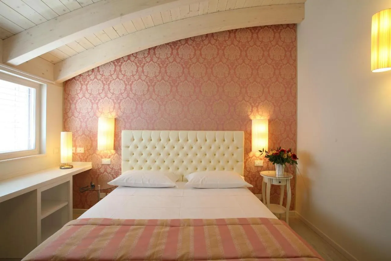 Nuova Opera Rooms Verona Guest house