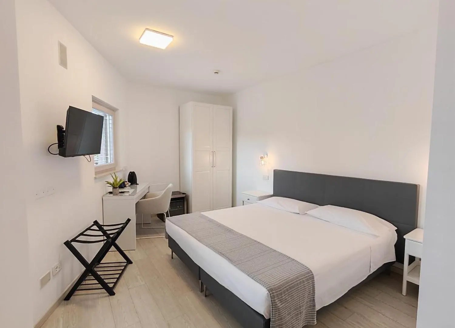 ** Gasthof Nuova Opera Rooms Verona Italien